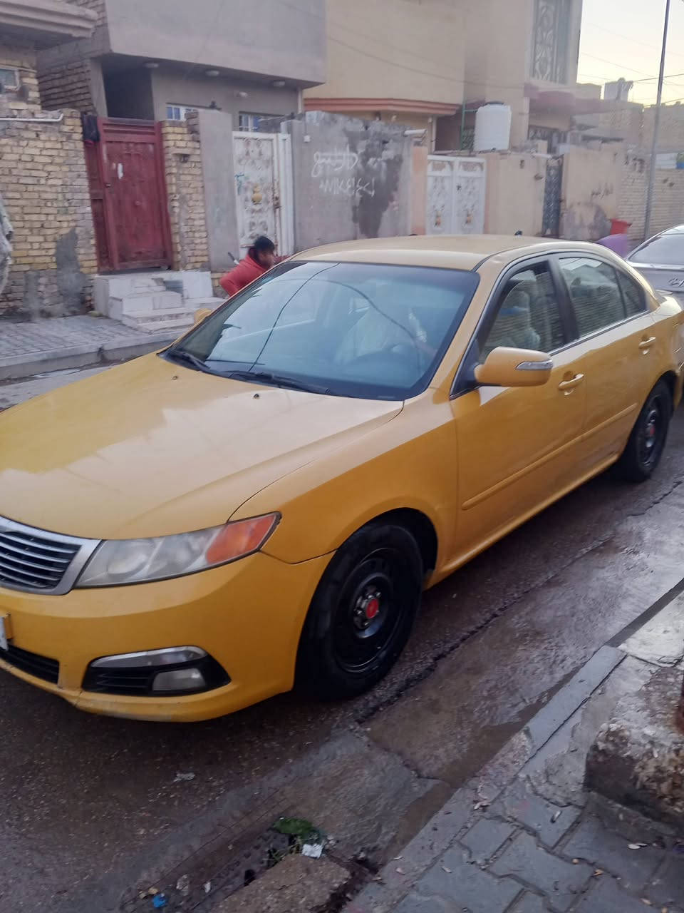 كيا اوبتما 2010 سنويه ل2030 رقم انكليزي مصفره من كلشي تخم تاير وحداديه جديده مكينه 2400 مفتوحه مكاني كون ***********
