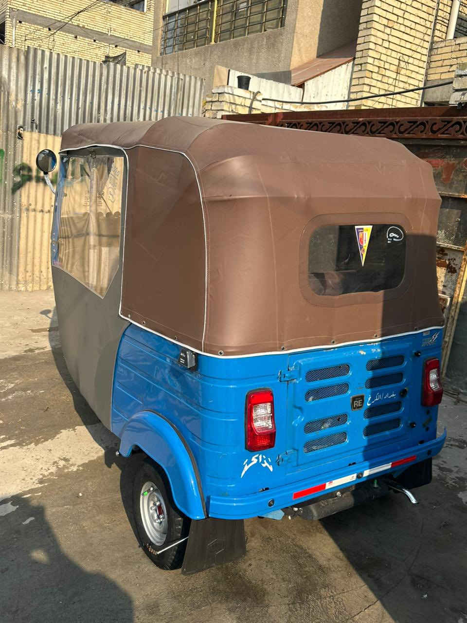 السلام عليكم تكتك باجاج  20 شهر 12 رقم وسنويه بغداد تكتك كفاله عدا بس لغد 1 مصبوغ فقط سفريات بوصلات تراي زيرو السعر 7و 200 وبيها مجال للطيبين مكاني بغداد البياع  الشرطه الخامسه رقمي ***********
