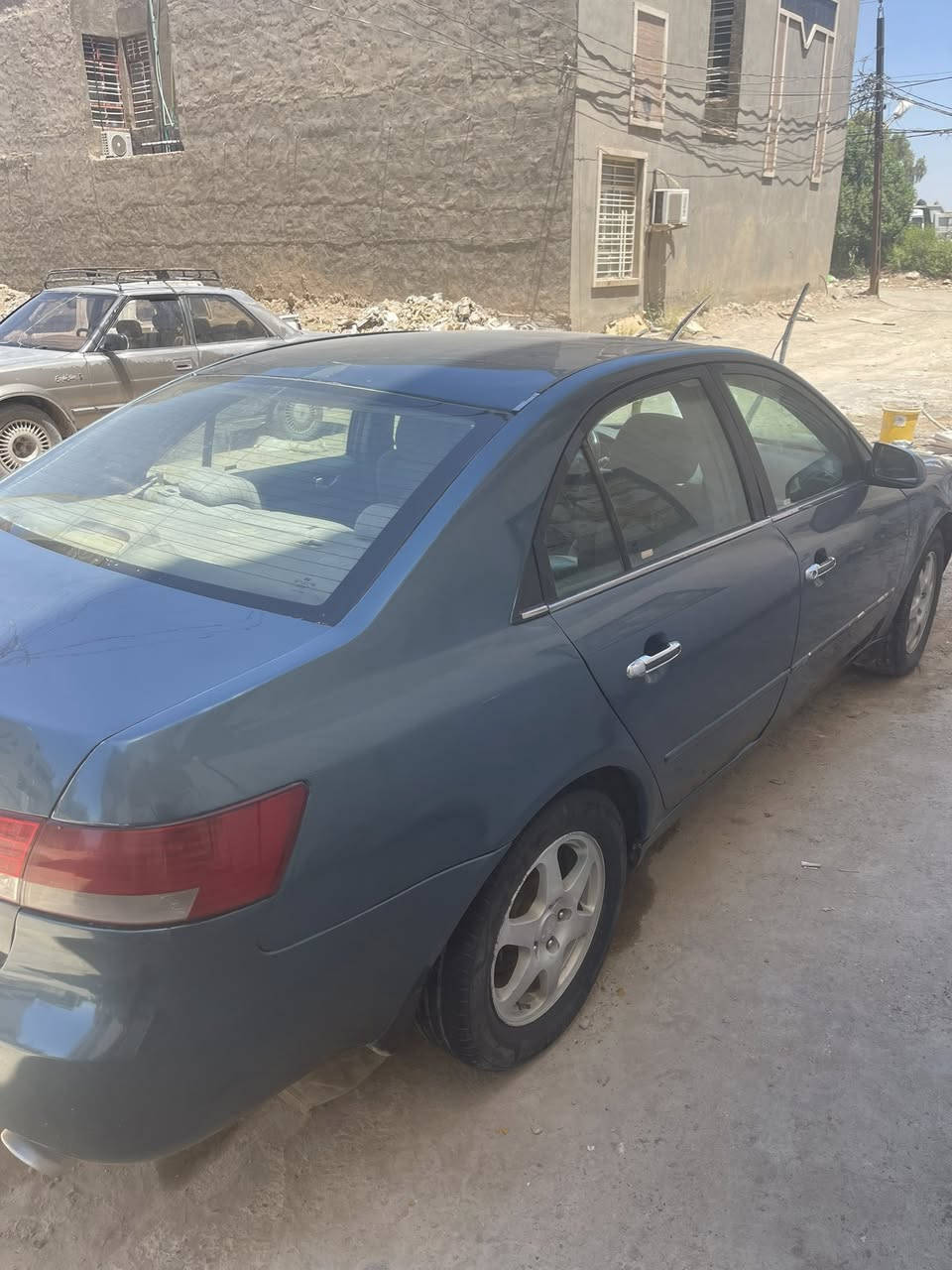 السلام عليكم …
سوناتا 2006 وارد امريكي جاملغ خلفي بيها صبغ احزام
رقم بغداد انكليزي
سته سلندر فتحة سقف 
هزة جديدة تحويل ثاني يوم 
مكانها بغداد قرب الكاظمية 
السعر 75 ورقة 
📞 ***********
