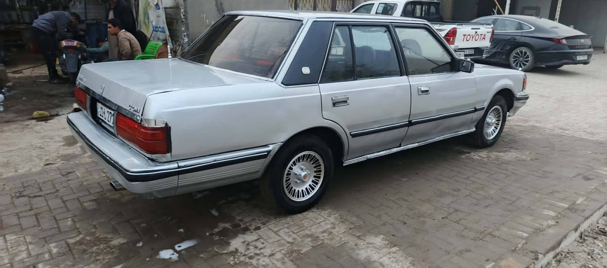 سوبر للبيع مكينه كير بطه اوتوماتيك اكسن حداديه كهربائيات نظيفات سياره رقم بغداد انكليزي تحويل مباشر سنويه جديده سياره جاهزة للعمل مكان ديوانية قضاء شاميه سعر ٣٧ ورقه موبايل ***********
