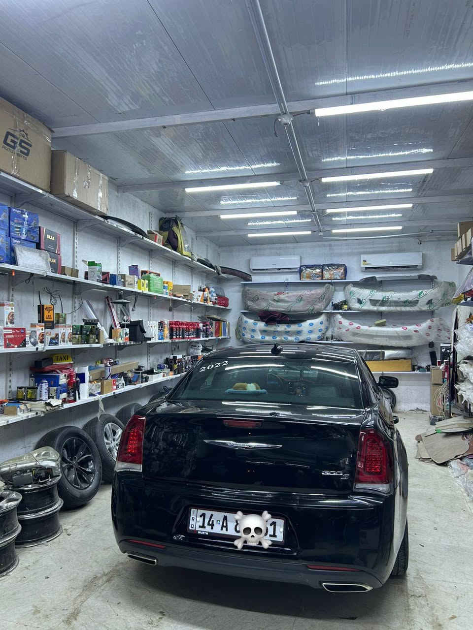 سلام عليكم اوباما للبيع موديل 2019مرمز 22رقم بصره باسمي حادثها جاملغ وبنيد سياره نظيفه رايده 185وبيها مجال***********
