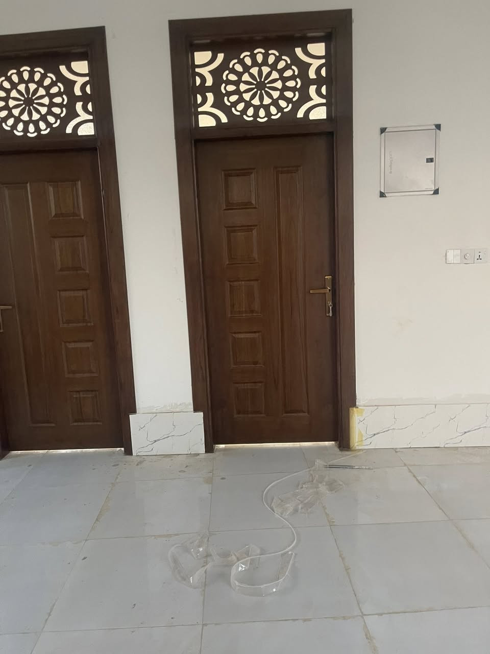 🏠 / البيت للبيع مساحه200متر طابو زراعي سند 25
واجهه 10/ نزال 20. 

🧱 بناء حديث درجه أولى  (يرهم بمقدمه)

الطابق الاول/ مطبخ . أستقبال . هول . غرفتين. مجمع صحيات 

الطابق الثاني / غرفتين نوم و وكليدور صحيات 

🌎 الموقع/ شارع 80 شارع الحسينيه خلف لحوم سفنيه النجاة 

للأستفسار أكثر مراجعة مكتب المدار المقاولات العامه 
شارع 80 كربلاء اسماك الشجري  .. مقابل أستدارة سونار السلطاني  
‏‎***********/علي زيكو
‏‎***********/ علي زيكو
