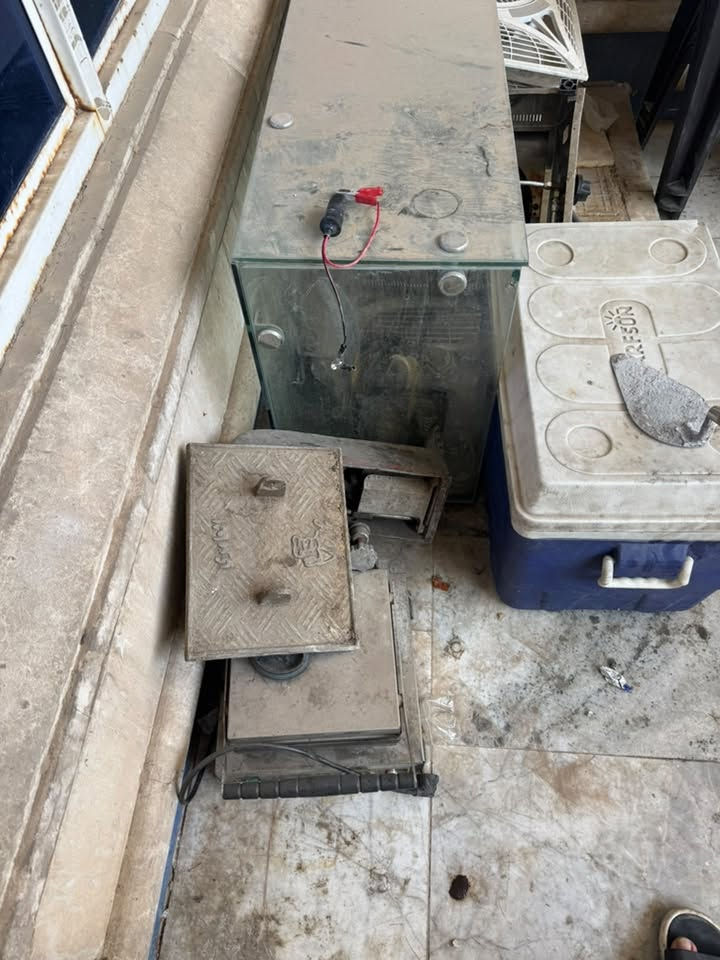 فاترينه جام متر و60 ارتفاع 60
بنكات سقف ثانوي 
قطاعه فنكر
جهاز وافل واكريبغداد الطالبيه 
***********
