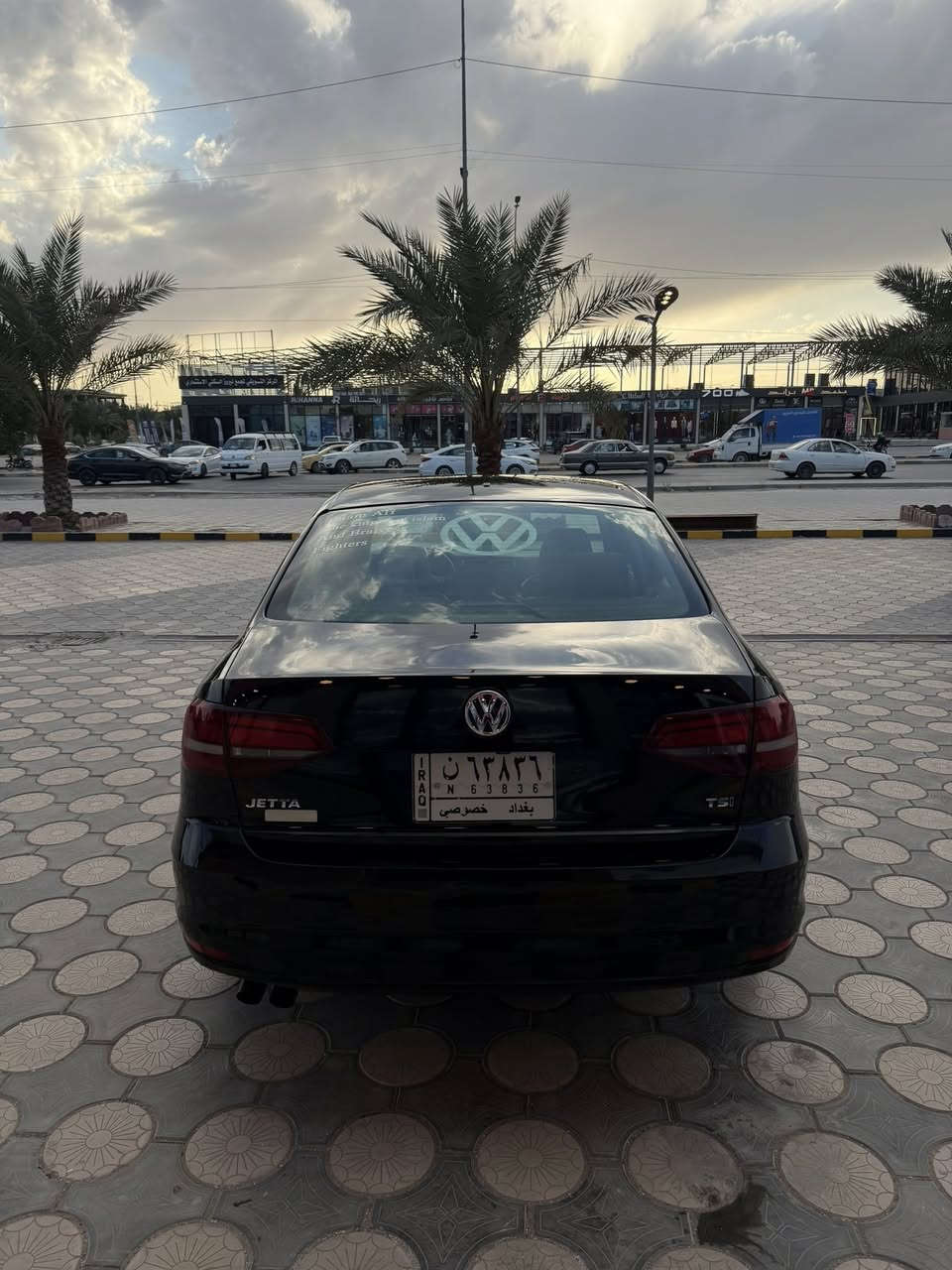 جيتا 2018 رقم بغداد سياره حادثه فقط بنيد بدون دواخل سياره جديده وبلعراق صار بيه شخوط 3 قطع ونص صبغ بدون ضربه ومعجون سياره جاهزه مكينه كير حداديه  كلشي جاهز بلعافيه ع لياخذه مكينه 1400 تيربو السعر 115 وبيه مجال حك الجيه تلفون ***********
