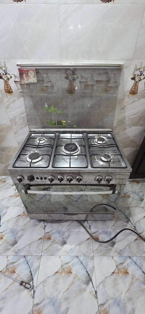طباخ نوع فريش شغال بل الكامل فرن وعيون اتصال او واتساب ***********
