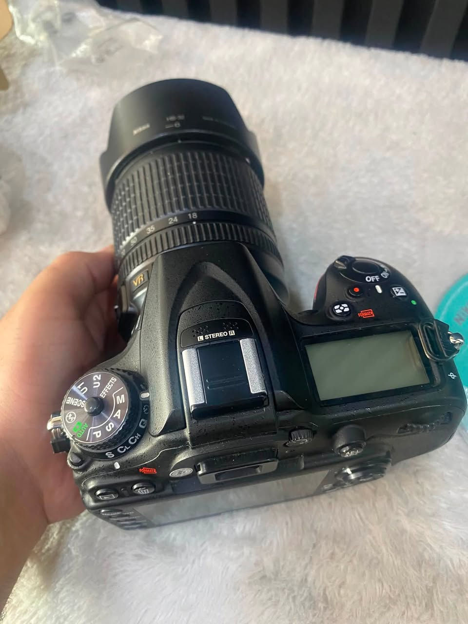 کامیرا Nikon D7100 
زۆر پاک و خاوێنە کارتۆن و هەموو ئەشیای خۆی لەگەلە شەتەری 18k شوختی نیە 
Mob: ***********
