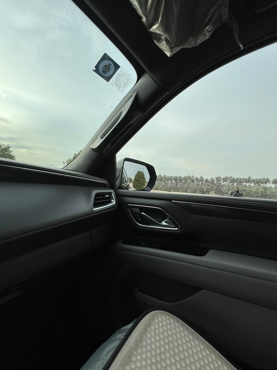 يوكن جمسي SLE موديل 2023
خليجي وكاله المنصور ضمان الشركه الدوايه

حجم المكينهv8/5300المرغوب

رقم  بغداد الدولي باسمي بجم عريض

ماشيه 40 الف حقيقي 

كفاله عامه حتى من الزلغ بحاله الشركه ع ايد وحده من الشركه 

السياره عليها افلام الحمايه bbfضمان خمس سنوات

موصفات 

١- ثلاجه  دشبول دجتل ام الشاشه الجبيره

٢-تشغيل عن بعد

٣-اطفاء ذاتي

٤-حساس امامي خلفي 

٥-رادار امامي جانبي خلفي 

٦-باب الخلفي كهرباء 

٧-كشنات كهرباء 

٨-تحديد مسار 

٩-وضعيه قياد

السعر خاصً او واتساب الاتصال

***********
