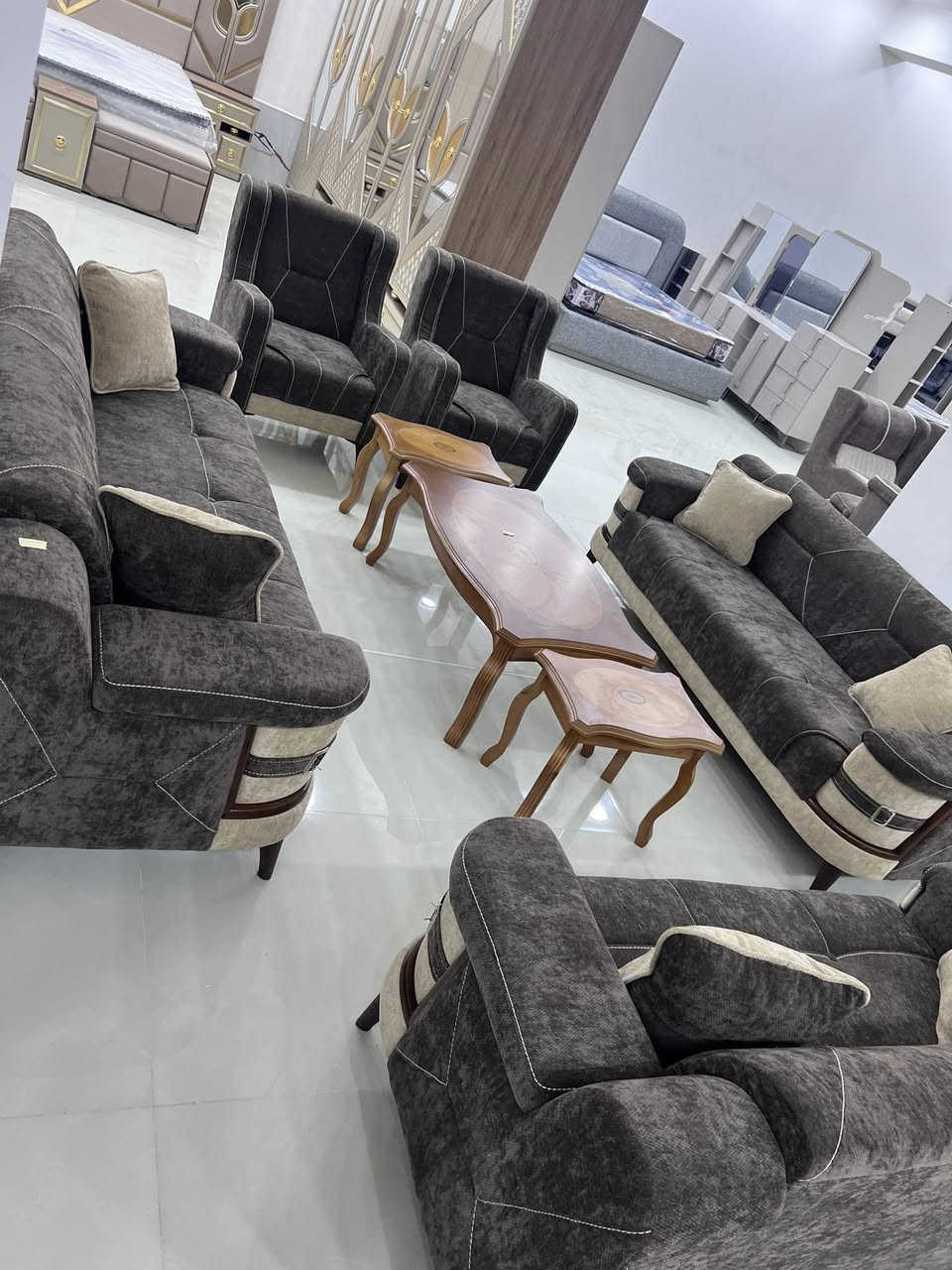 تخم عراقي شغل درجه أولى ضمان 8سنوات بل خشب والإسفنج مكان بابل مسيب يوجد توصيل جميع المحافظات لاستفسار ع***********
