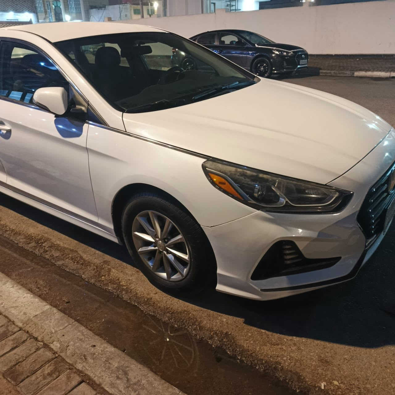 سلام عليكم سوناته مديل 2018سياره وارد كندي مكفوله بيه بس طخه بل جاملق لخلفي سياره جاهزه تحويل ثاني يوم سعر 135وبيه مجال ***********
