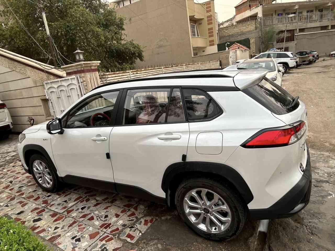السلام عليكم فود لندر موديل 2025 السياره فول موصفات ماشيه 2000 عوان السياره شارع فلسطين  ***********
