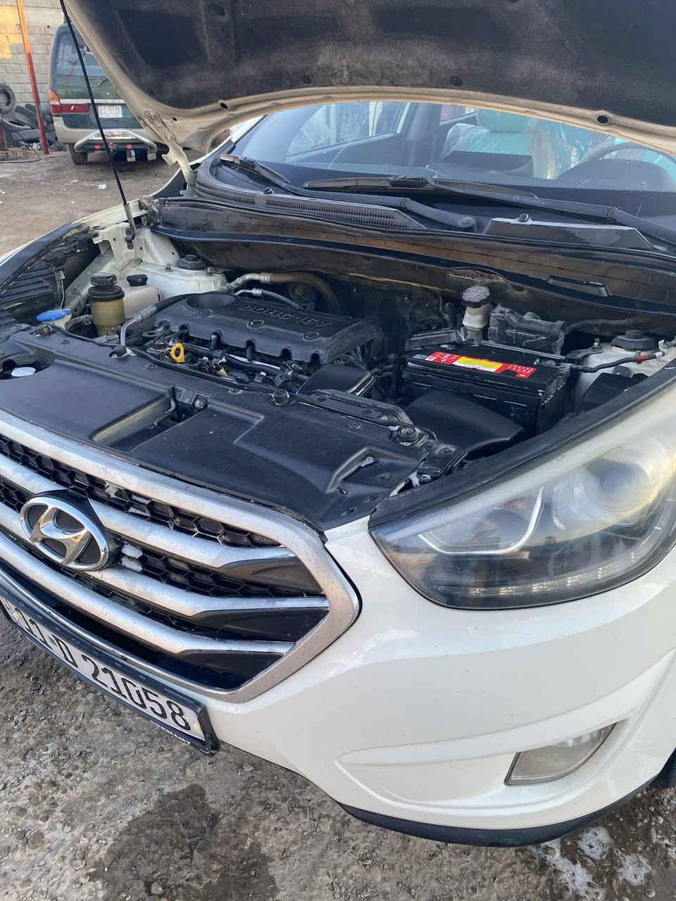 سلام عليكم توسان 2012شكل 15 صدر امامي خلفي مبدل بجيس تبريد تدفئة تخم تاير شاشه كامره اشاير بل مري دوشمة كشنات كاعية جنطة لايت زنون باتري داينمو صلنصة كله شركة  تبديل سياره متصرف ربع عليها رقم بغداد الدولي بيها ربع جاملغ وربع باب صبغ خلفي استفسار اكثر وشراي اتصل *********** /***********
