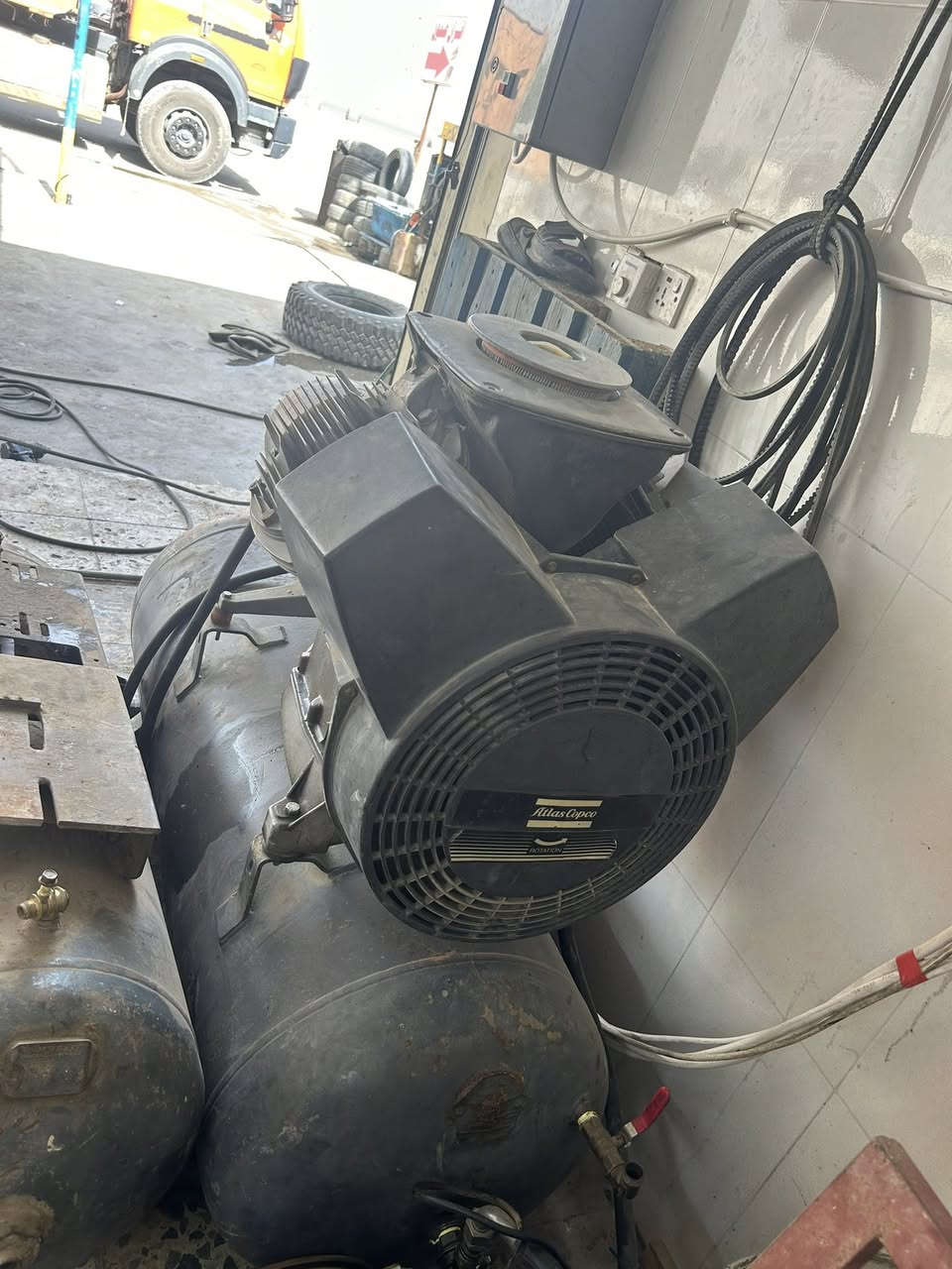 لبيع كبريسر اطلس شغال على اخر حبيه مكانه بغداد الستفسار ***********
