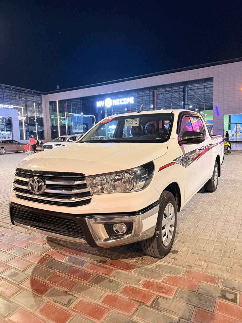 للبيع….
تيوتا هايلوكس 
ساز 2024
كفالة عامة من جميع النواحي
رقم كربلاء دولي
المكان كربلاء 
للاستفسار:***********
