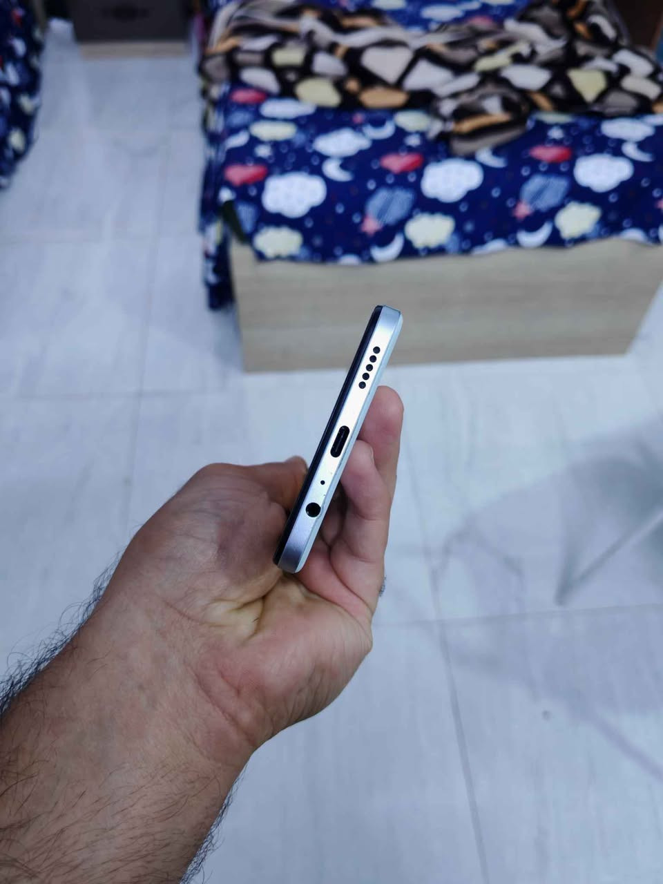 السلام علیکم
جهاز هونر X7B
معالج snapdragon 680
ذاكرة 256
الرام 12
الكاميرات 108 + 5 + 2
البطارية 6000   ملي امبير
يدعم الشحن بسرعة 35 واط
الجهاز حيل نظيف لوك اخو الجديد كلشي مايعيبه وبالالعاب يخبل
ملحقات كاملة
السعر 230 الف وبي مجال شي كلش بسيط
عنوان بغداد حي الجهاد توصيل موجود
للأستفسار *********** بغداد, العراق
