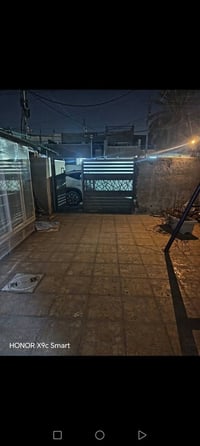 بيت للبيع مساحة 150متر واجهة 6يحتوي على 4غرفة نوم وصالةومطبخ وخدمات بي...