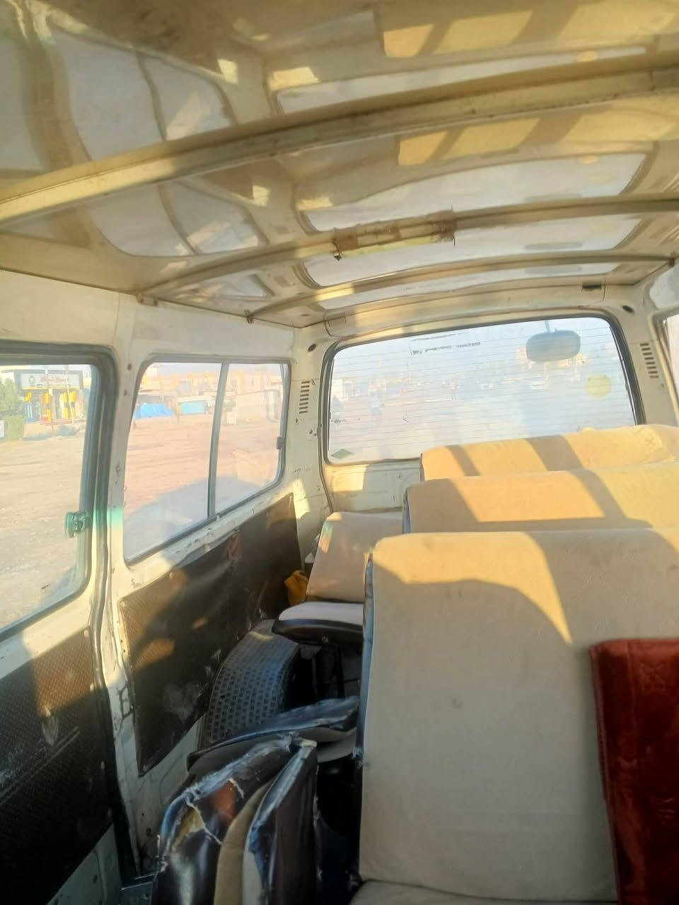 سلام عليكم هايسا للبيع موديل 90 سنويه ساقطه صار سنتين مكينه كير مكفولات مكينه تواي كير اتوماتيك صدر امامي وخلفي جديد كهربائيات كلها شغاله تخم تاير باتري جديد السعر 37 او بيها مجال استفسار *********** مكان سياره ديالى المقداديه ناحيه الوجيهيه
