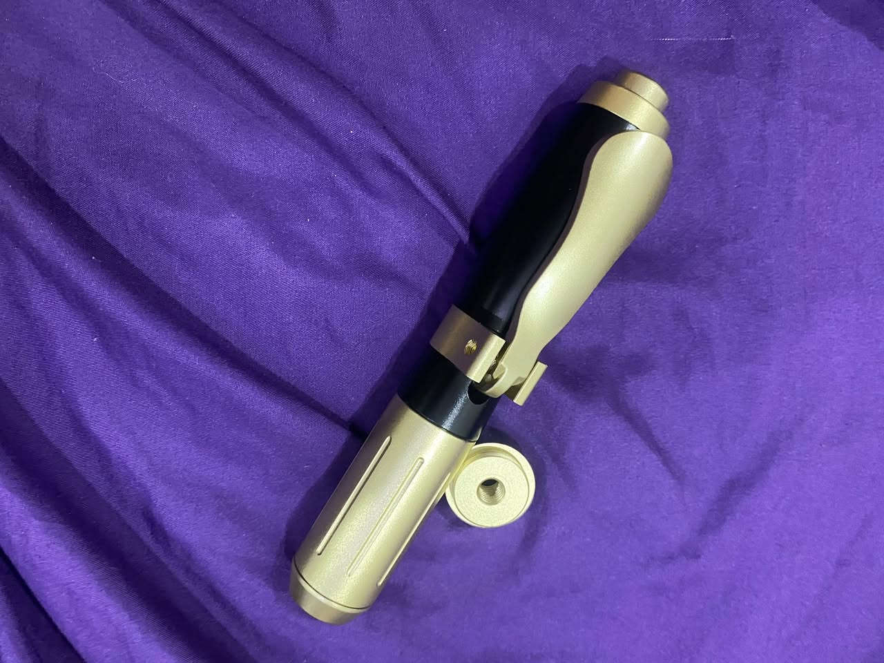 حبيباتي هذا هذا قلم حقن  هاليرونيك اسيد او ميزو ثربي التنظيف بي سعر تاخذه وبالعافيه عليها 🩷


**إذا كنت صاحب هذا الإعلان وتريد حذفه لأي سبب، رجاءا أرسل رسالة إلى الدعم الفني**