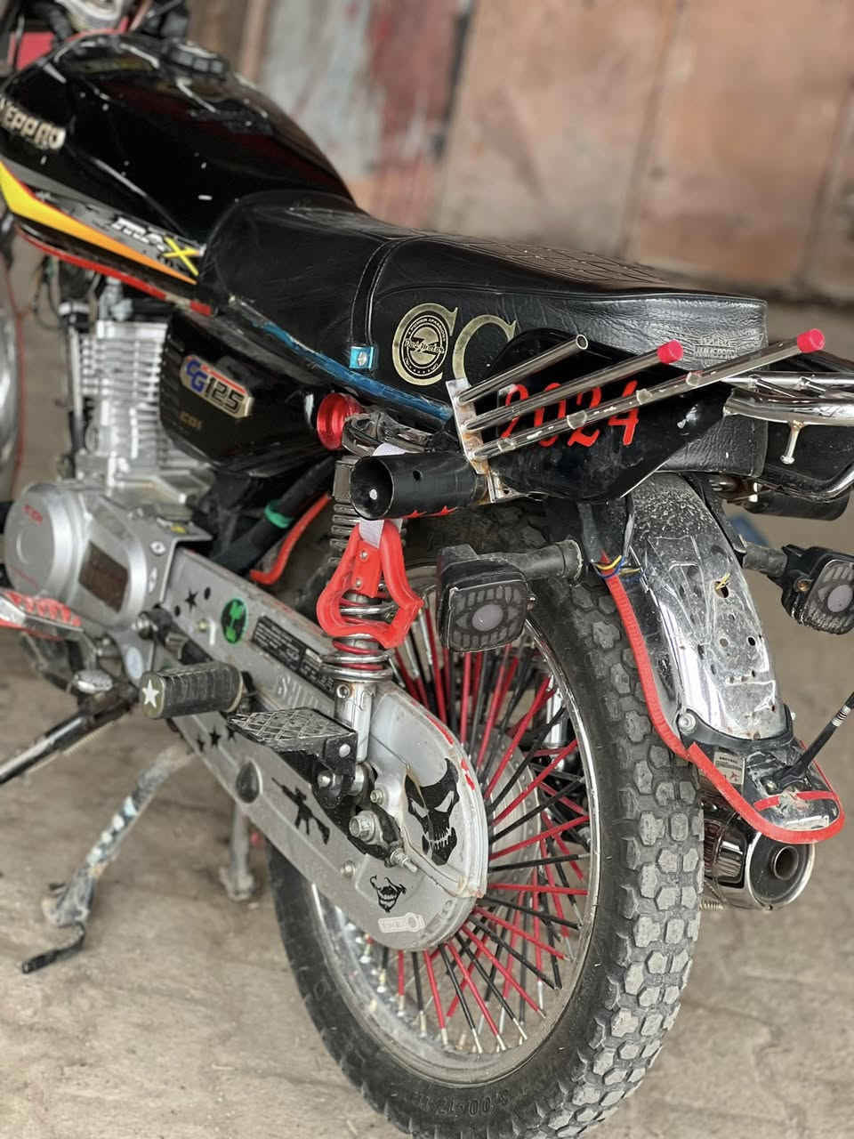 نامي برو 2024 للبيع اي عيب مابي دراجه نضيف لايت كهربائيات كله شغال اي نقص مابي محرك مامفتوح دراجه مزود كماليات صالنصه كاتم سعر 625 بي مجال *********** واتساب
