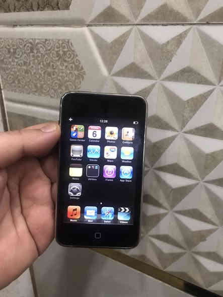 ايفونات قافل شبكه اتصال شغال نت فقط 
قابل للفتح الرسمي او جيلبريك 

iPhone 6 قطعه 

iPhone 4s ثلاث قطع 

iPhone 4G اربع قطع

iPod 1 قطعه 

iPhone 5 قطعه 

الاصدارات iOS 6

iOS 7

iOS 9

اخر 10 قطع 

للحجز خاص او واتساب ***********

يوجد توصيل
