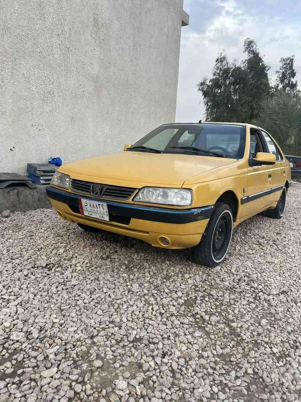 بيجو ٤٠٥
موديل ٢٠١٣
كير ومكينه نضيفات 
حداديه امامي خلفي جديد 
بدون ضربه 
صبغ فقط الدواير والدوس 
مصفره غرامه وهيئه
مكاني بابل
السعر ٣٣
***********
