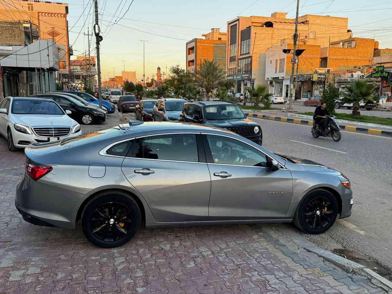 سلام عليكم 
ماليبو ٢٠٢٣ مواصفات LT لون رصاصي  رقم ميسان بأسمي حادث تبديل بنيد فقط ماشيه ٢٨ الف  السعر130 وبيه مجال بسيط للاستفسار *********** 
مامتواجد ع الخاص اتصال فقط
