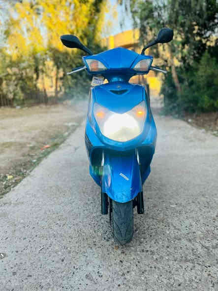 السلام عليكم سكنس فحل ياباني للبيع الدراجه جديده ماشيه 43 والنضافه گدامكم كهربائيات كامله ستان حساس قبق نفخ السعر 750 بيهه مجال المكان بغداد ***********
