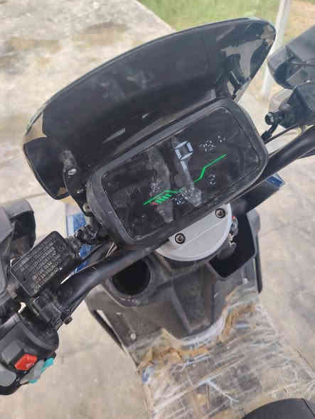 اباجي جديد لوك استخدام قليل جدآ بطاريات 6 سرعه 99  شركه ويلي وتر بروف ضد الماء يمشيك بل شحنه الواحده 85 كيلو مكاني صلاح الدين سعر مليون وبيه مجال ***********
