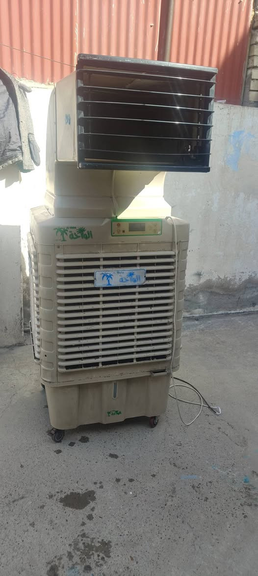 سلام عليكم كنفيره الوحه السعودي الأصلي حجم كبير ضخمه 3سرع تفع كلش قوي كامله عل فحص سعرها 200 مكاني الشعب رقم *********** واتساب
