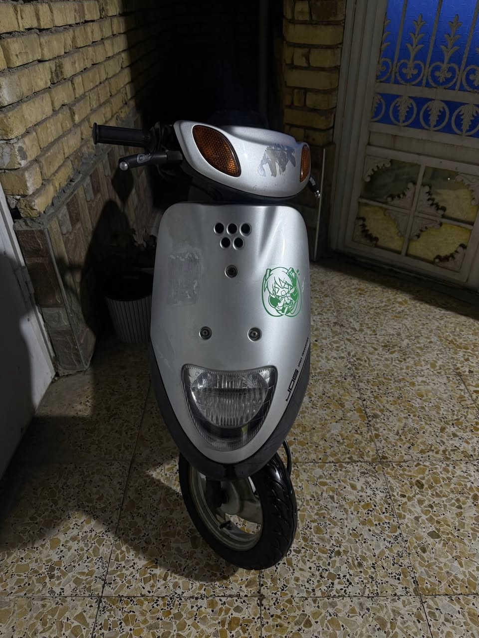 السلام عليكم للبيع دراجه منغولي حاويه صاله شهر ونص من طالعه من معرض المؤمل جديده كلش ومكفوله شرط الفحص السعر ٩٠٠ وبيه مجال بصيط 
***********
