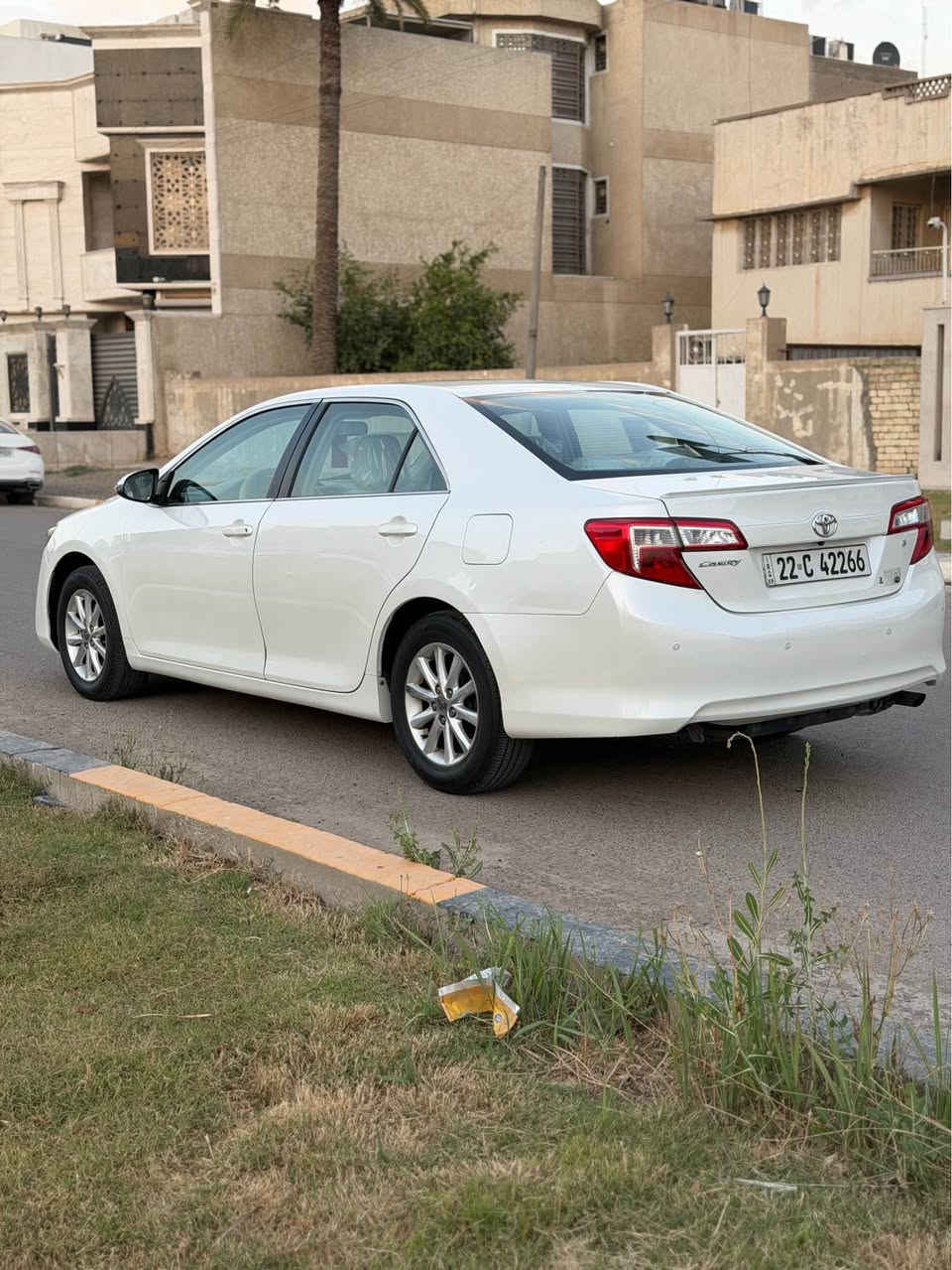 تويوتا كامري GL 2015 خليجي (شركة ساز)
رقم اربيل مميز بأسمي

ماشية 97 الف كم
محرك 2500
السيارة نظيفة جديدة كلش كفالة 
ما بيها صبغ، لا حالوب، لا ضربة  (بس مكان بارد)
گير ومحرك كفالة ممفتوح

مكاني بغداد جميلة شارع خيرالله 
*********** بغداد, العراق
