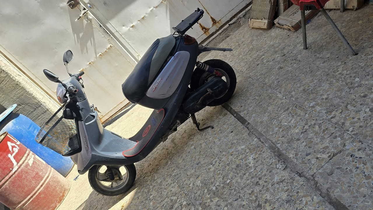 اسلام عليكم دراجه ام سله كامله مكينه ما مفتوحه خرسه كله شغاله دراجه سله شويه تعبانه معدل كفر اصلي كهربايات نص نكره الدراجه ٢٥٠ وبيه مجال عنوان مسيب تصال ***********
