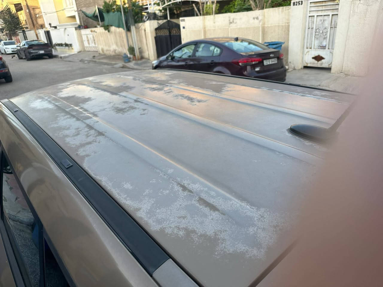 السلام عليكم كيا صول موديل ٢٠١٦ وارد أمريكي ماشية ٣٦ميل حادثها جاملغ وبنيد كلير القماره واكع كما موضح بالصور سيارة لوك جديدة جدا ليبل واحد باسمنا رقم انكليزي السياره قليل استعملها مكينة ١٦٠٠ 
السعر ١١٠ ورقة وليها مجال 
مكان الكرخ واتساب ***********
اني مكلف بالنشر الي يريد ايراس صاحب السياره على الرقم أعلاه وشكراً
