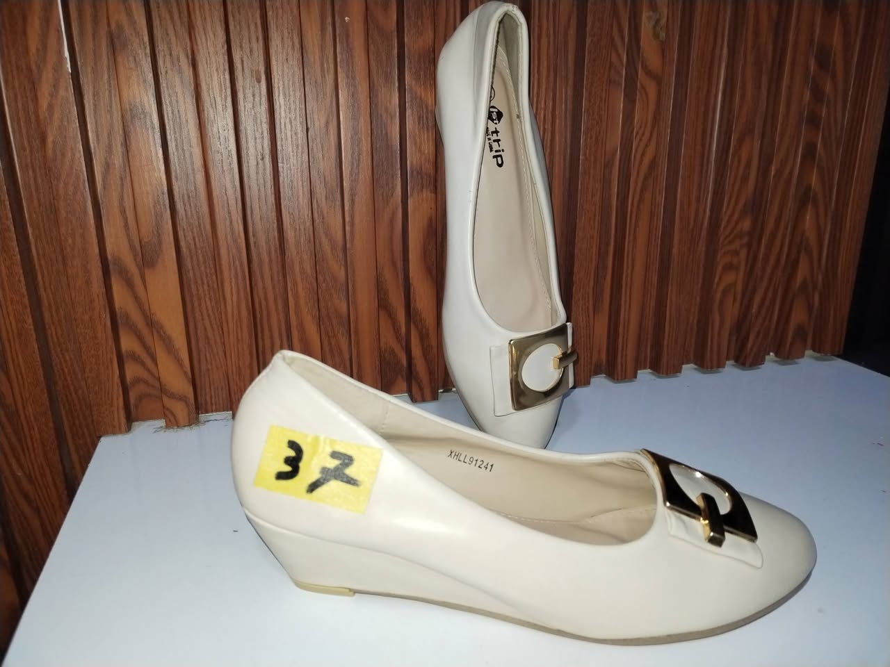 اي قطعه داخل المنشور سعرها 6000 رجالي ونسائي يوجد توصيل


**إذا كنت صاحب هذا الإعلان وتريد حذفه لأي سبب، رجاءا أرسل رسالة إلى الدعم الفني**