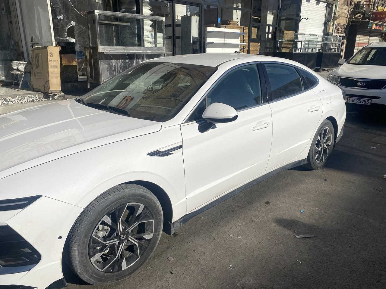 سوناتا 2024 وارد امريكي معوقين
سوناتا 2024 وارد امريكي معوقين 
حادث سطحي خفيف فقط البنيد والجاملق بارد بدون صبغ 
ماشيه 29 الف ميل
مكان السياره / البصره-الجزيره (شط العرب)
السعر 203 ورقه وبيها مجال 
رقم الهاتف: ***********
