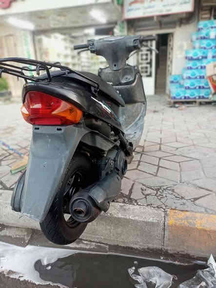 السلام عليكم دراجه ادرس ساسوكي كامله مكمله ما ناقصها شي الدراجه مجفته مره واحده كلشي شغال سلف هندر الدراجه ناقصها بس كفرات مال محرك ولأبقيه كالمله مكمله السعر  200 بيها مجال  المكان بغداد جديده شارع المسبح         الرقم ***********
