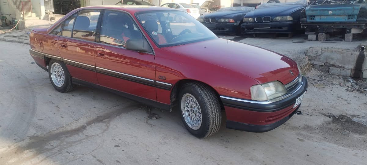 سلام عليكم للبيع اوميكا حجم 20كير توماتيك محرك كير شرط سياره وضع شركه بلادي شرط تحويل سنوية لغايه 2027 كاربون بانزين شرط رقم نينوى دولي سعر 60بي مجال للطيبين *********** واتساب
