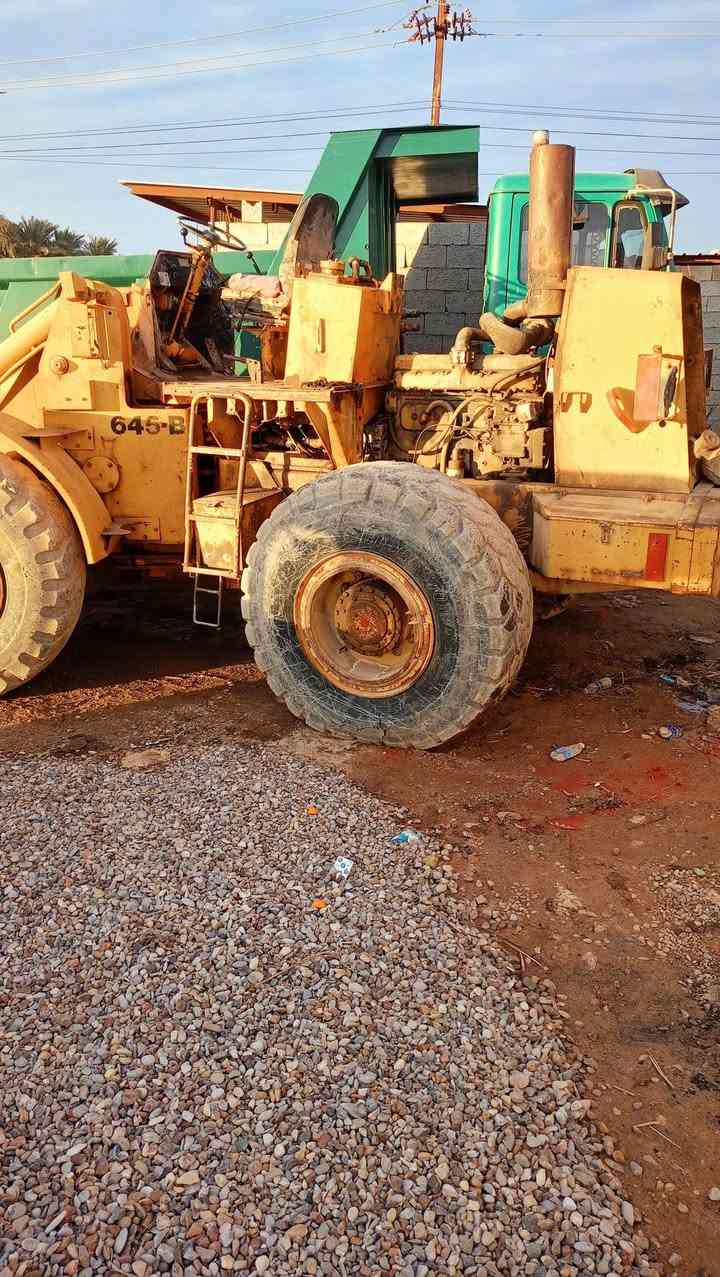 شفل فيات للبيع كوم حديد
رقم بصرة. العطل بس الكير 
ابيع كوم حديد 
لاستفسار اتصل ***********
