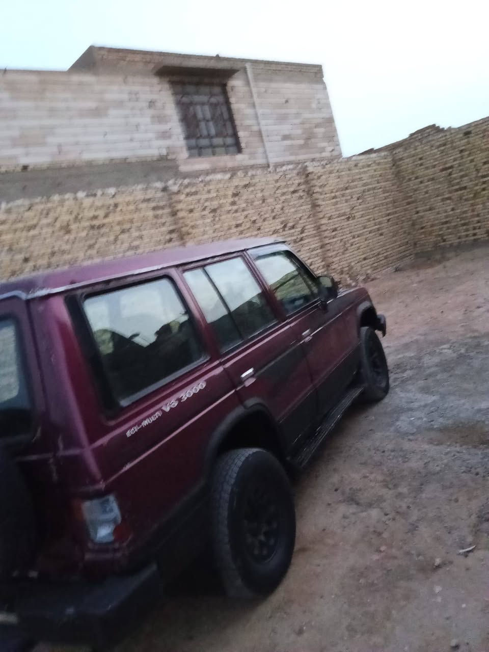 للبيع سيارة گالوبر موديل ١٩٩٦
رقم كربلاء 
السنوية نافذة الى سنة ٢٠٢٧ 
راعيها موجود بالسماوة 
وتريد وكالة تريد تحويل اتكفلك 
محور مكينة vvt 
السعر ٣٢ وبيها مجال حق الجية 
العنوان بغداد تقاطع درويش 

***********
