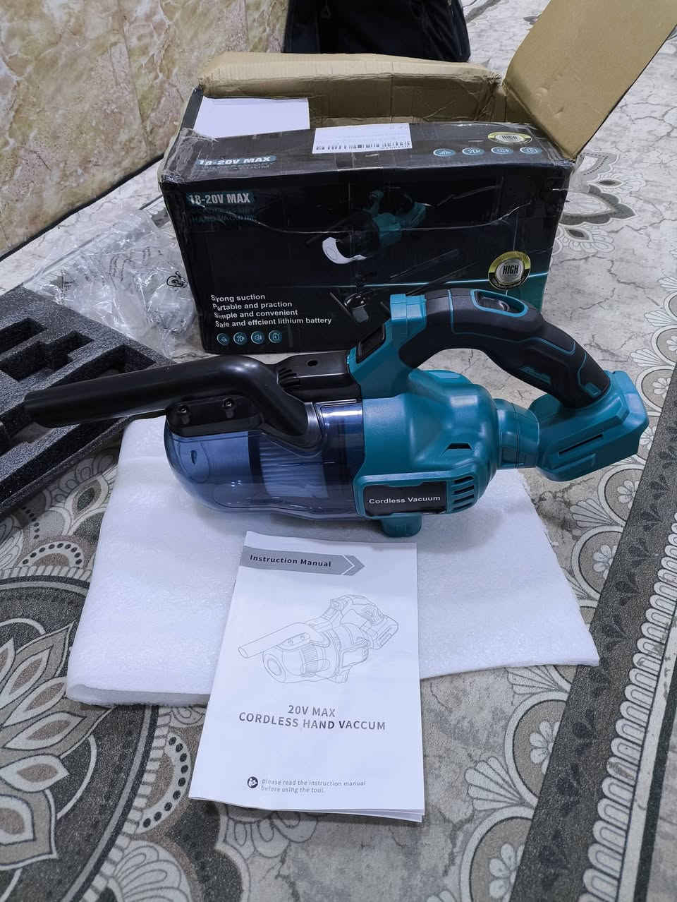 مكنسه جديده شحن 
كامله كل ملحقاته نقص فقط البطاريه وشاحنة 
السعر 15 الف مع التوصيل 
التفاصيل واضحه بالفيديو


**إذا كنت صاحب هذا الإعلان وتريد حذفه لأي سبب، رجاءا أرسل رسالة إلى الدعم الفني**