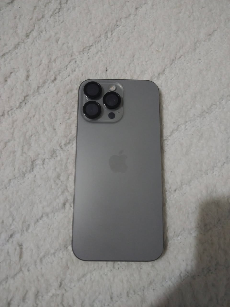 سلام عليكم عندي ايفون 16 برو ماكس جلخ ما بي والله بطاريته 91 لي يريده يجي خاص او هاذه رقمي *********** مكاني رمادي قيم بل يرضه الله وياخذه
