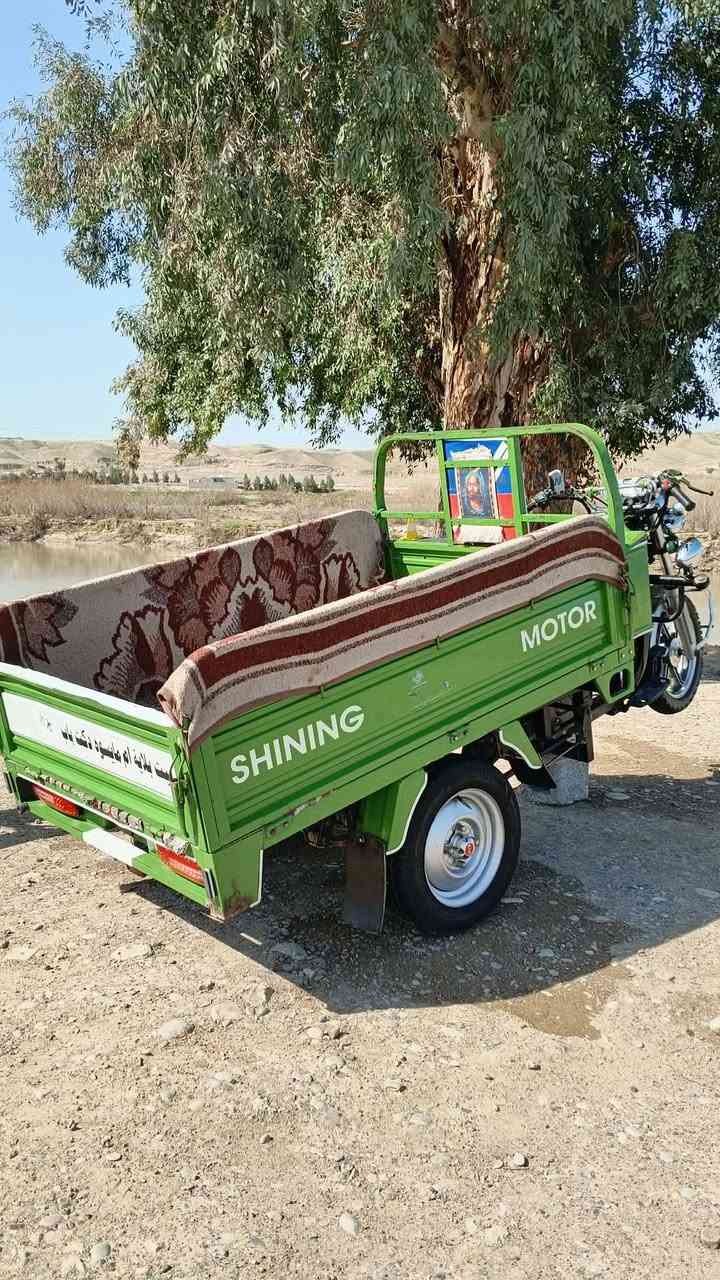 يالله اللهم صلي على محمد وال محمد متاح ستوته 2023ستوته خير من الله محرك 2025برغي ما ناقصها معرض بلال تجي تشغل وتطلع مكانها ديالى جلولاء سعرها 1800وبيها مجال حك الجيه ***********
