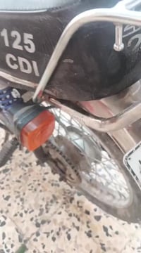 يولد ايراني للبيع رقم وسنويه مديل21 مليون300 بيه مجال حك جيه0770787909...