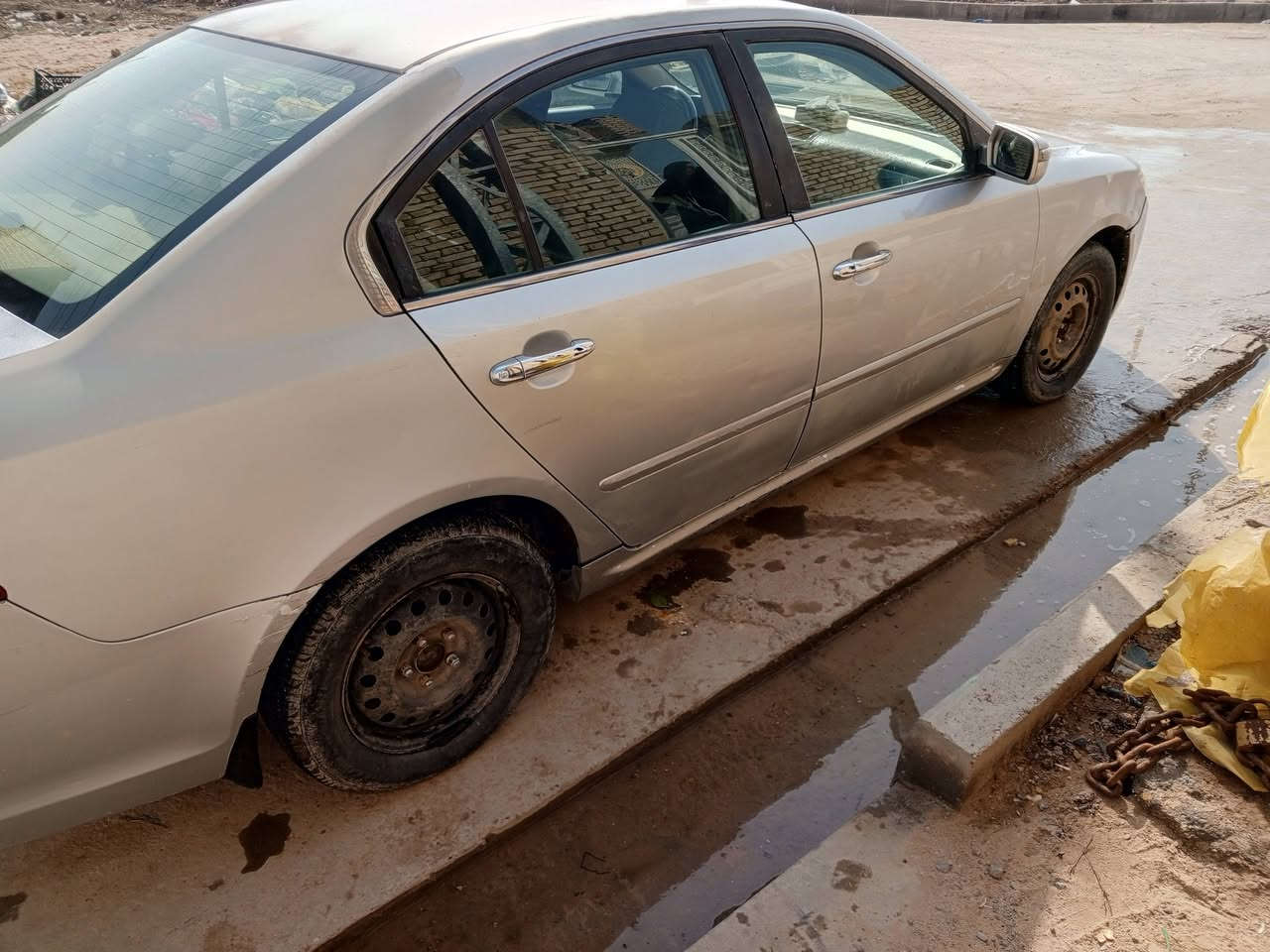 سلام عليكم  أوبتيما موديل 2009
خليجي خالية من العيب الشرعي تصليح خفيف جاملغ خلفي 
وامامي غير متواجد لاستفسار ***********
مكاني ناصريه مركز سعر 100بيها مجال بسيط
