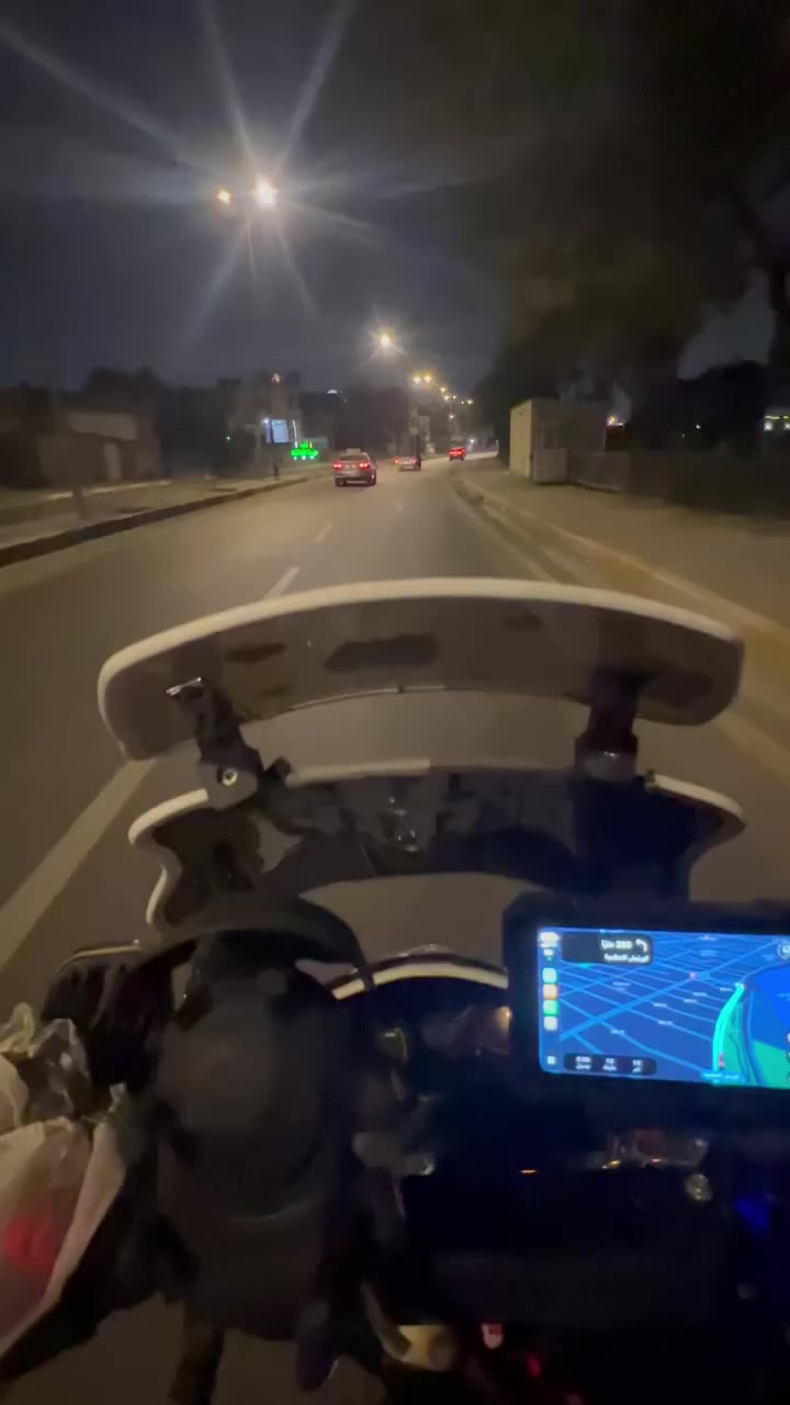 سلام عليكم 
دراجه بوكسر للبيع
23 دخول 24 بس مسجله 23 
سنويه و رقم ب اسمي 
ثاني يوم التحويل 
عنواني بغداد
مكينه مفتوحه بس لاستيك ولف 
مزوده
جنط صفاحيه
زنون ابيض و زنون خارجي ابيض وصفر 
ماشيه 32 الف 
شتغلت بيها دلفري سبوعين 
رايدها ب 2650 وبيها مجال حك جيه 
نضيفه ومرتبه امانه الله ورسوله
التواصيل وتساب 
***********
لا اتعبك ولا تعبني شراي تعال ودلل وتشلع عيوني ♥️
