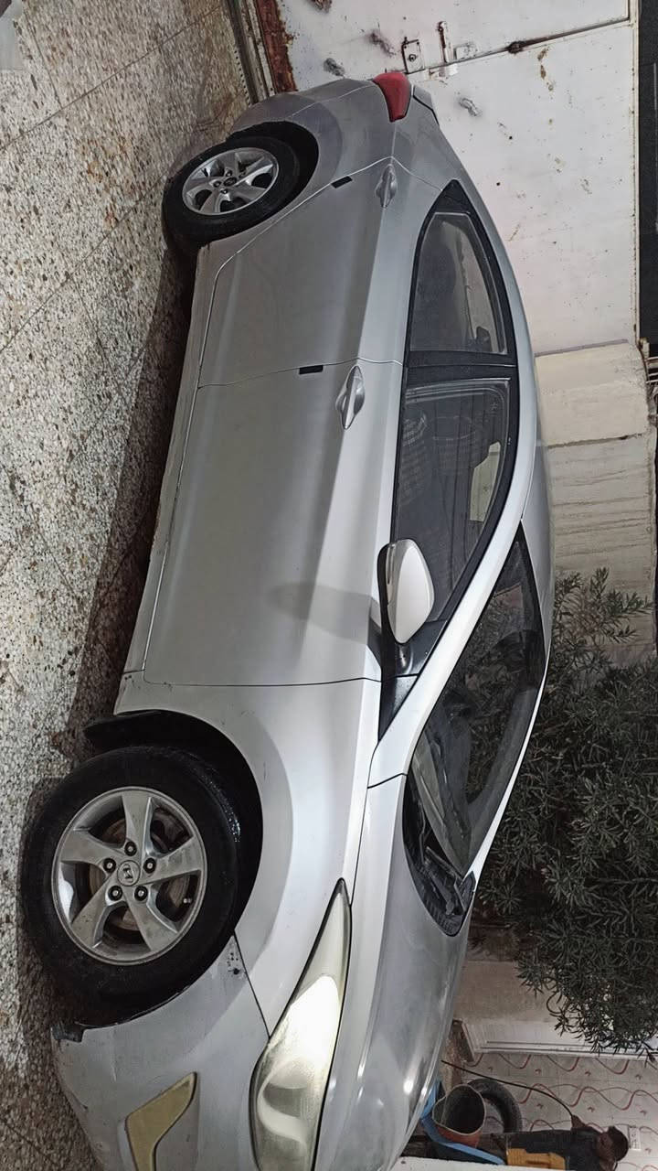 السلام عليكم 
النتره افانتي 2012 
وارد كوري
محرك1600 GDI
كبريسر تبريد عطلان
رقم بصره
 سنويه 2029
ماشيه 212800
بنيد صبغ نفس الون اثر جراد
90وبيها مجال
مكان السياره بصره 
***********
***********
