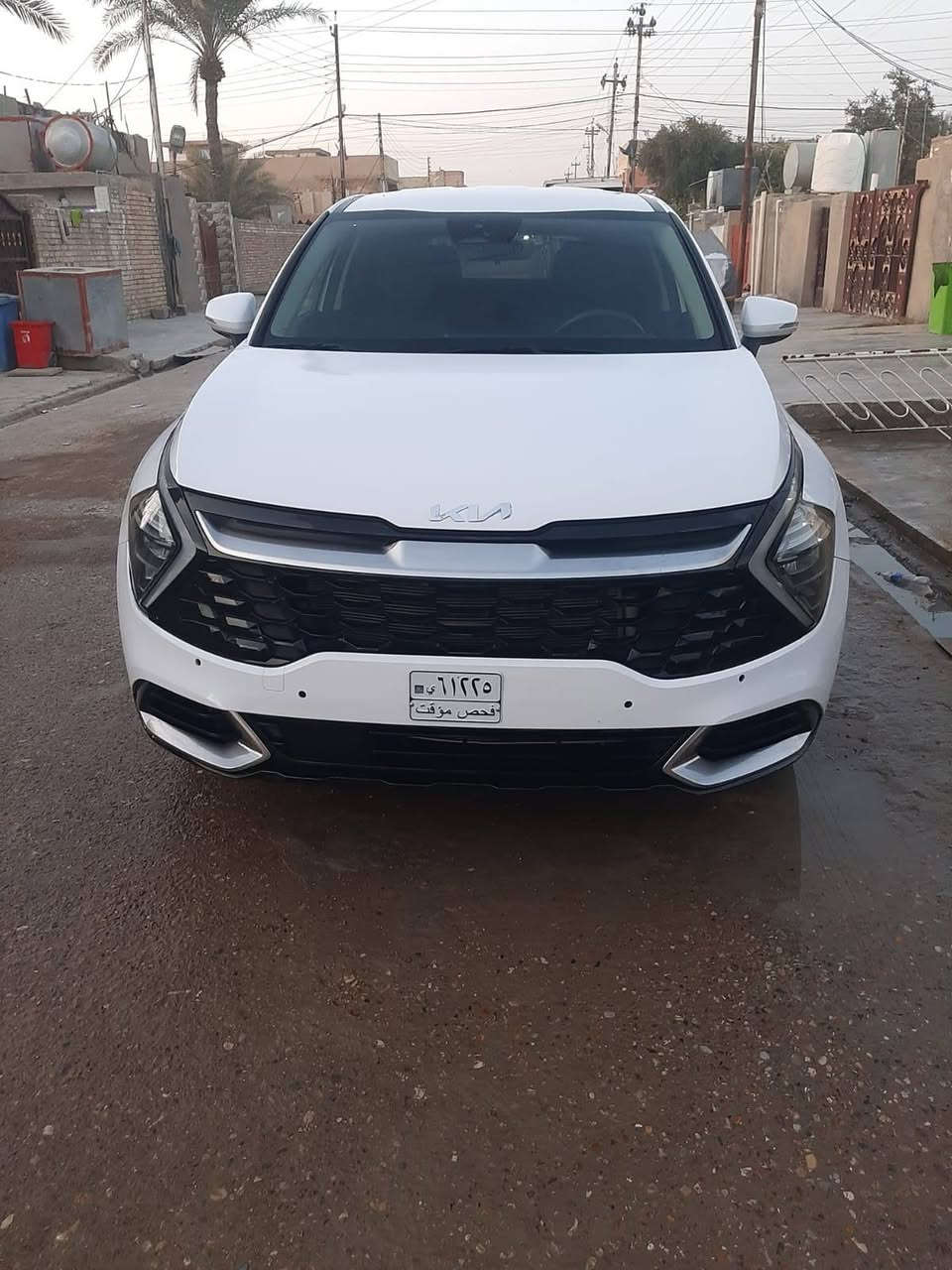 🚗 للبيع: كيا سبورتج 2023 (فل أوبشن عدا الفتحة)
​الموديل: 2023 سياره مرقمه بغداد
​اللون: أبيض الملكي
​المسافة المقطوعة: 12 ألف كم فقط (شبه زيرو)
​الحادث: حادث بسيط وموضح بالصور بالكامل
​الموقع: بغداد - الدورة
​🌟 المواصفات والكماليات:
​🔑 تشغيل ودخول ذكي: بصمة تشغيل مع بصمة أبواب
​🕹️ تحكم كامل: تحكم مقود (ستيرن) وشاشة بالكامل
​📺 شاشة وكاميرا: شاشة عرض مع كاميرا خلفية عالية الدقة
​💺 راحة وفخامة: كشنات (مقاعد) كهربائية
​⚡ الجنطة (الصندوق): هيدروليك / كهربائية بالكامل
​🚨 أنظمة الأمان والردارات: ردارات واستشعار (يمين، يسار، أمامي، خلفي)
​🛞 العجلات: ويل كب بلادي مميز
​✨ التعديلات: ترتيبات وملصقات أنيقة جداً ولائقة بالسيارة
​💰 السعر: مناسب جداً وقابل للتفاوض البسيط بعد المعاينة (اتصل وبيك خير وتدلل).
​📱 للاستفسار والتواصل المباشر: ***********
​الله يرزقك البيعة الطيبة الصالحة اللي تسر خاطرك، ويجعلها فاتحة خير بركة عليك وعلى المشتري الجديد!
