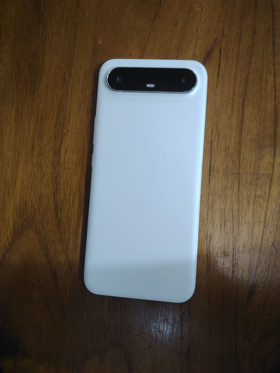 سلام عليكم للمراوس او للبيع جهاز pova slam 5g جهاز جديد نضافه 100% ملحقاته شاحنه و كفرات ٢ السعر 280 او مراوس ابهونر x9c x9B الرقم *********** واتساب العنوان بغداد حي الجهاد
