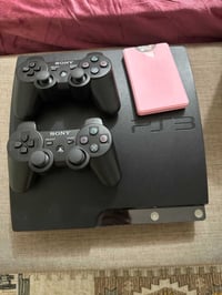 بلي ٣ • نظافة ٩٠٪ • هارد خارجي ١ تيرا