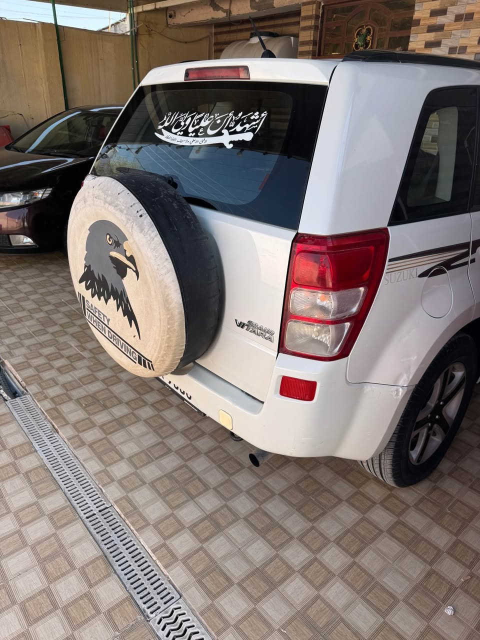 فيتاره 2008 كفاله ظربه صبغ تبديل حداده كير تبريد تخم تاير مشروط باسمي بصره انكليزي السعر 90 البصره ابي الخصيب *********** البصرة, العراق
