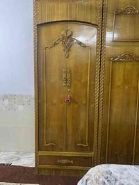 غرفة خشاب للبيع السعر ب900 وخمسين 07517054296